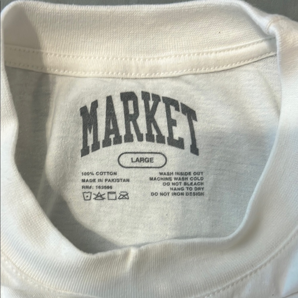 Market Studios White Short Sleeve - Picture 4 of 4